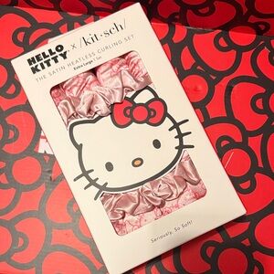 Kitsch Hello Kitty Pink Satin Curling Set